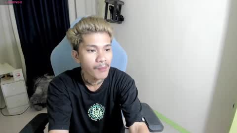 Snapshot of asian_cumsawyer chatting on 12.25.24 bigload CUM take me private show or passwordshow online show from 12.25.24