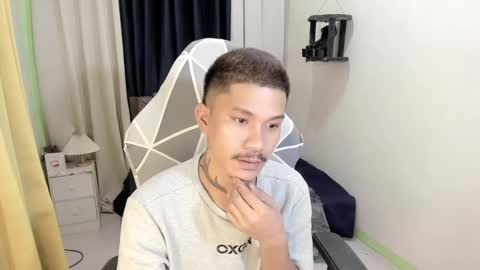 Snapshot of asian_cumsawyer chatting on 01.06.25 bigload CUM take me private show or passwordshow online show from 01.06.25
