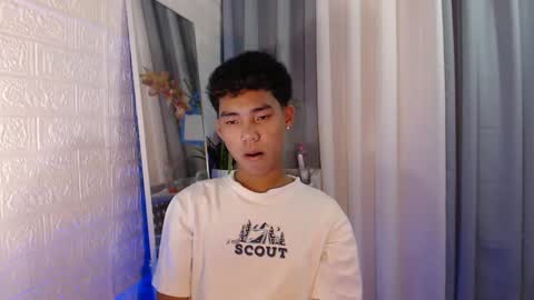 Snapshot of asian_dax chatting on 12.16.24 Nacht online show from 12.16.24