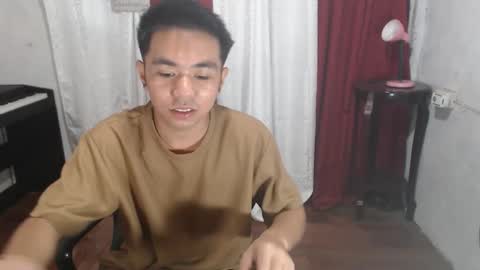 Snapshot of asian_janush chatting on 11.16.25 asian_janush online show from 11.16.25