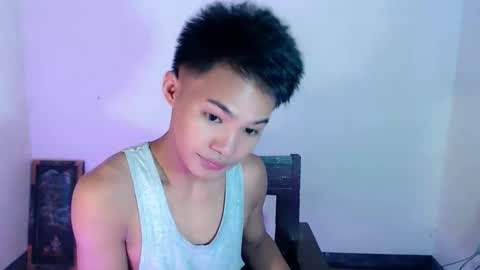 Snapshot of asian_lover05 chatting on 02.07.26 asian_lover05 online show from 02.07.26