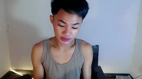 Snapshot of asian_lover05 chatting on 03.16.26 asian_lover05 online show from 03.16.26