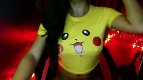 Snapshot of asian_petit19 chatting on 10.27.25 Lovely online show from 10.27.25