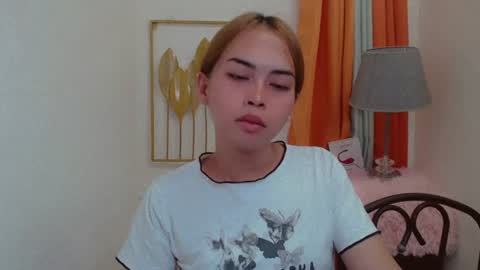 Snapshot of asian_pinay_oldlover chatting on 06.21.26 Angel online show from 06.21.26