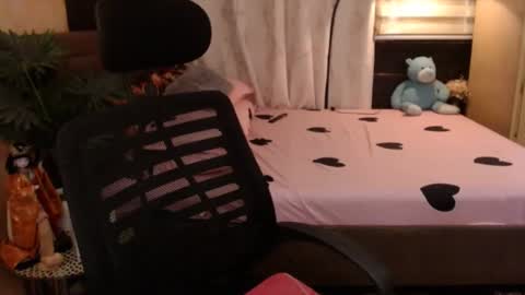 angela online show from 01.27.25