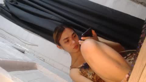 Snapshot of asian_reyshell chatting on 02.25.25 Reyshell online show from 02.25.25