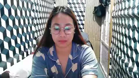 Trixie online show from 04.16.26