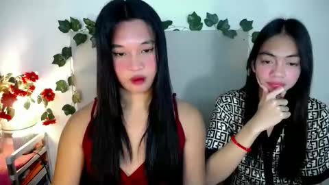 Snapshot of asian_yannie chatting on 09.11.25 Yan online show from 09.11.25