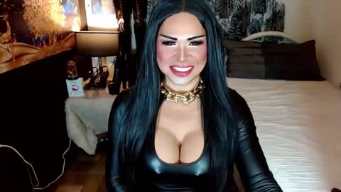 Snapshot of asianassetxxx chatting on 03.11.26 nicole online show from 03.11.26