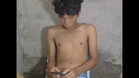 Snapshot of asiancockinsan chatting on 12.01.25 Isan online show from 12.01.25