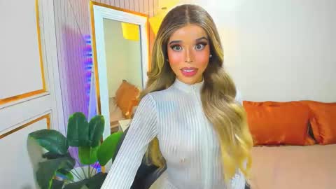 Snapshot of asiandiamond69 chatting on 10.25.25 elizabeth arden online show from 10.25.25