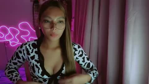 HI IM TAMIRA LOOKING FOR SERIOUS RELATIONSHIP online show from 02.20.26