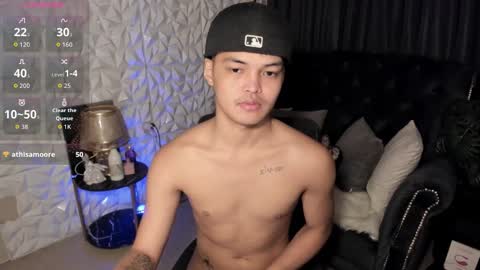 Snapshot of asianhugescott chatting on 12.04.25 VICTORIA SCOTT online show from 12.04.25