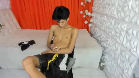 asiankingfucker online show from 04.28.26