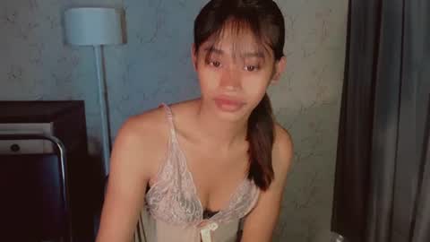 kisses online show from 02.25.26