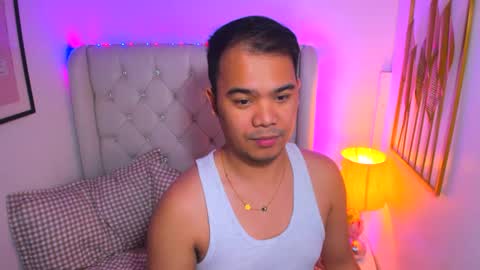 Snapshot of asianzero chatting on 01.14.25 Zero online show from 01.14.25