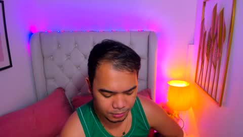 Snapshot of asianzero chatting on 02.02.25 Zero online show from 02.02.25