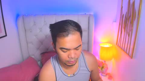 Snapshot of asianzero chatting on 02.07.25 Zero online show from 02.07.25