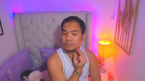 Snapshot of asianzero chatting on 02.17.25 Zero online show from 02.17.25