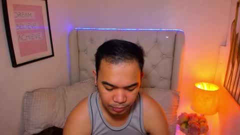 Snapshot of asianzero chatting on 02.28.26 Zero online show from 02.28.26