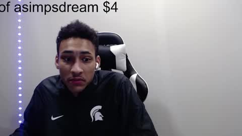 Snapshot of asimpsdream chatting on 02.13.25 asimpsdream online show from 02.13.25