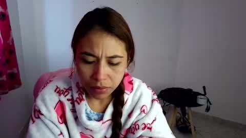 Snapshot of asiri_smith chatting on 07.28.26 Asiri online show from 07.28.26