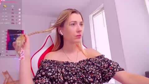 Caroline online show from 09.09.25