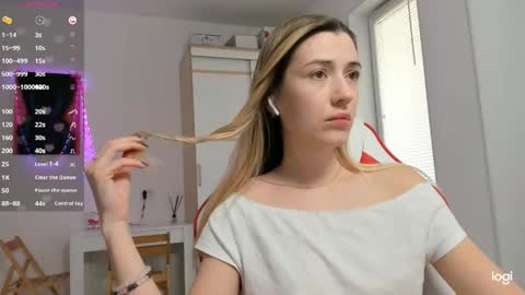 Caroline online show from 05.06.26