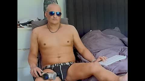 Snapshot of askil8802 chatting on 12.01.25 askil8802 online show from 12.01.25