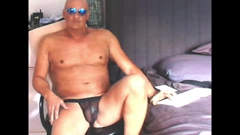 Snapshot of askil8802 chatting on 04.16.26 askil8802 online show from 04.16.26
