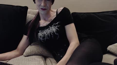 Snapshot of asluttyrose chatting on 09.30.25 asluttyrose online show from 09.30.25