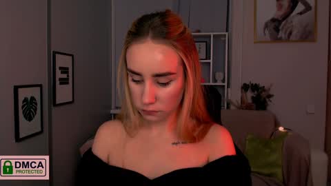 Snapshot of asol_muah chatting on 12.28.24 Asol online show from 12.28.24