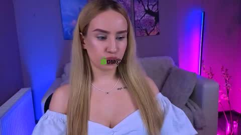 Snapshot of asol_muah chatting on 11.03.25 Asol online show from 11.03.25