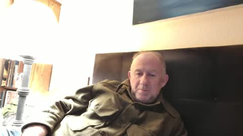 Snapshot of aspenleaf chatting on 01.04.25 aspenleaf online show from 01.04.25