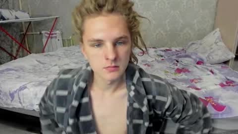 asphalt surfer online show from 10.19.25