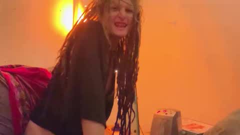 aspiringturtlegirl online show from 02.26.26