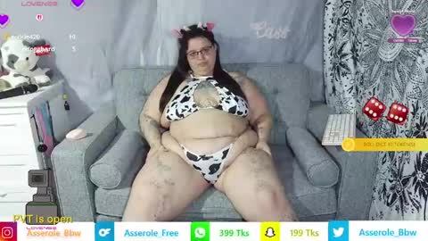 Snapshot of asserolee chatting on 04.19.26 Cassie online show from 04.19.26