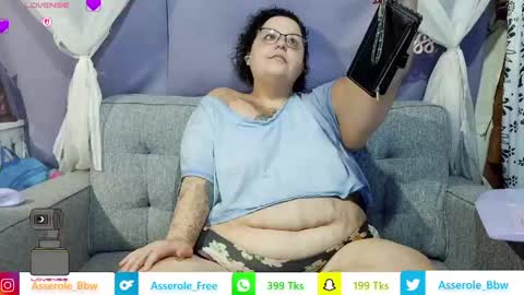 Snapshot of asserolee chatting on 05.30.26 Cassie online show from 05.30.26