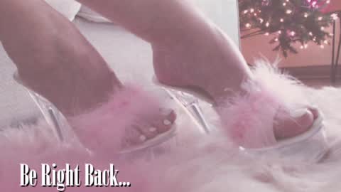 ASSleigh Abbott online show from 12.17.24