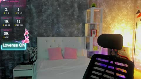 Snapshot of asti_bubbles chatting on 03.31.26 Asti online show from 03.31.26