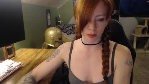 AstraeaSiren online show from 02.18.25