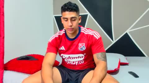 Snapshot of astromgrey chatting on 02.13.25 Astrom model independent online show from 02.13.25