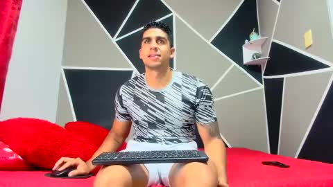 Snapshot of astromgrey chatting on 03.10.25 Astrom model independent online show from 03.10.25