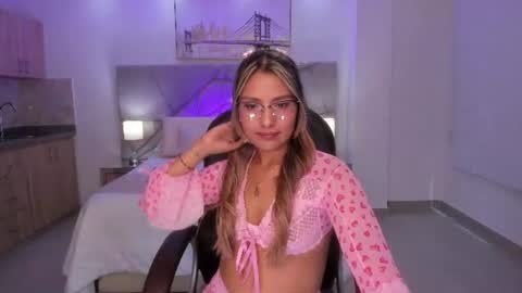 asura_love online show from 06.19.26