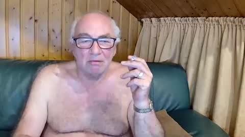 Snapshot of asusandy chatting on 03.09.25 asusandy online show from 03.09.25