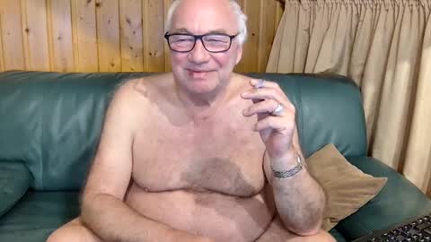 Snapshot of asusandy chatting on 03.11.25 asusandy online show from 03.11.25