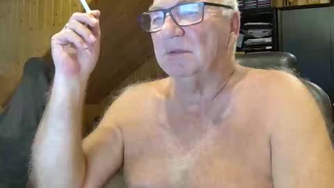 Snapshot of asusandy chatting on 09.09.25 asusandy online show from 09.09.25