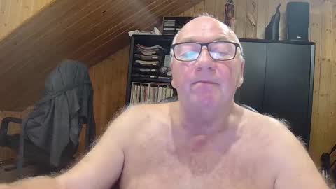 Snapshot of asusandy chatting on 05.28.26 asusandy online show from 05.28.26