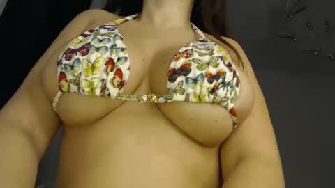 Snapshot of asyax chatting on 02.09.25 Assya online show from 02.09.25