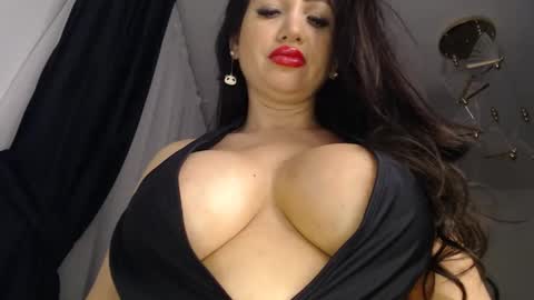 Snapshot of asyax chatting on 03.07.25 Assya online show from 03.07.25